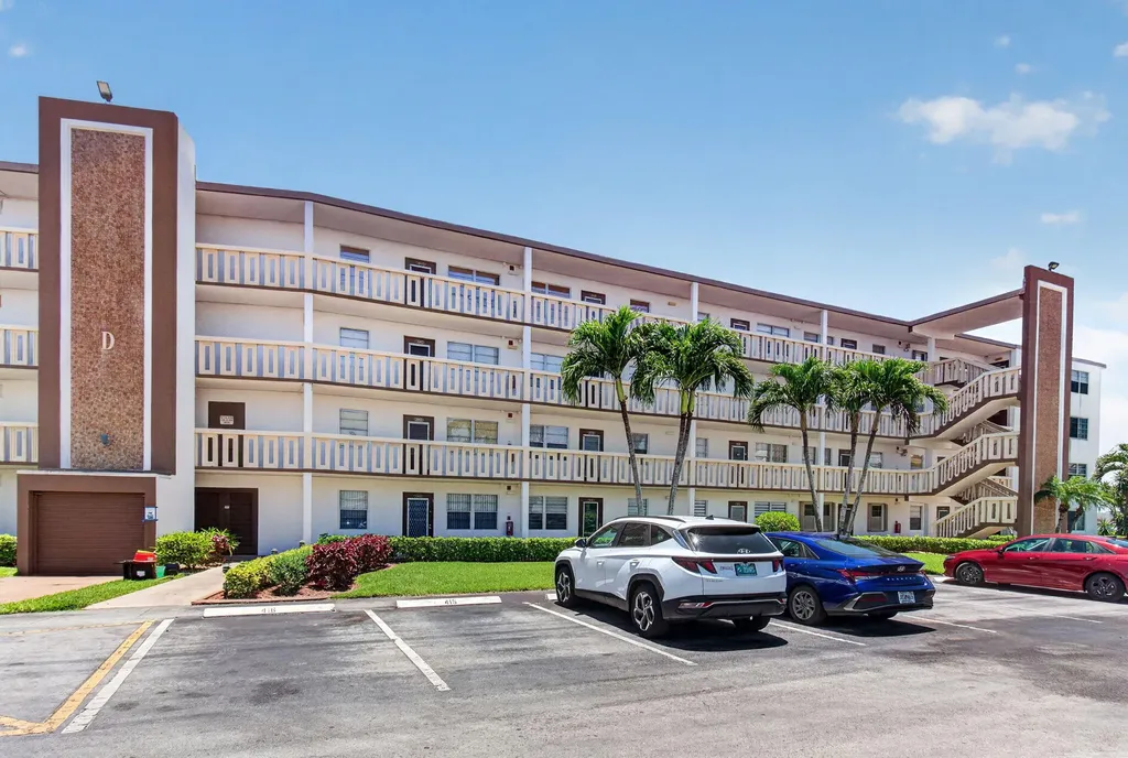 4059 Guildford D Boca Raton FL 33434