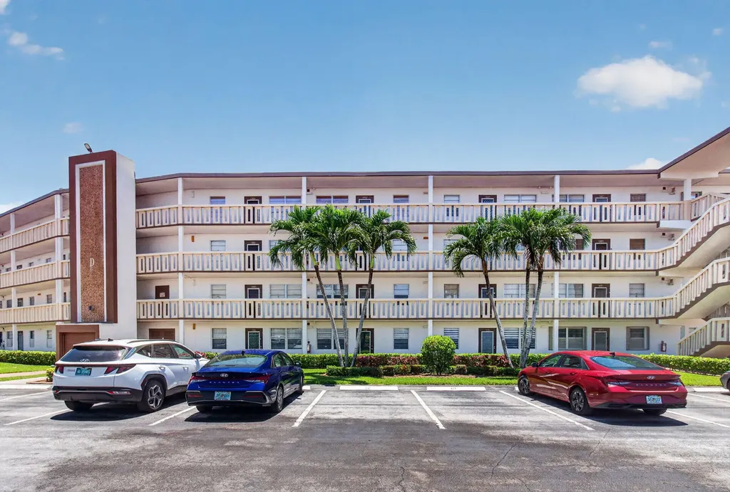 4059 Guildford D Boca Raton FL 33434