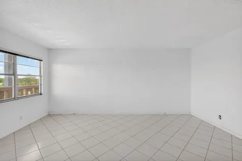 4059 Guildford D Boca Raton FL 33434