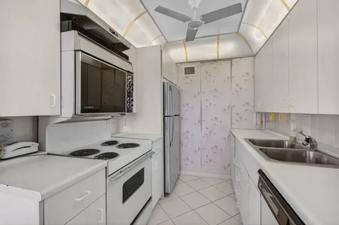 4059 Guildford D Boca Raton FL 33434