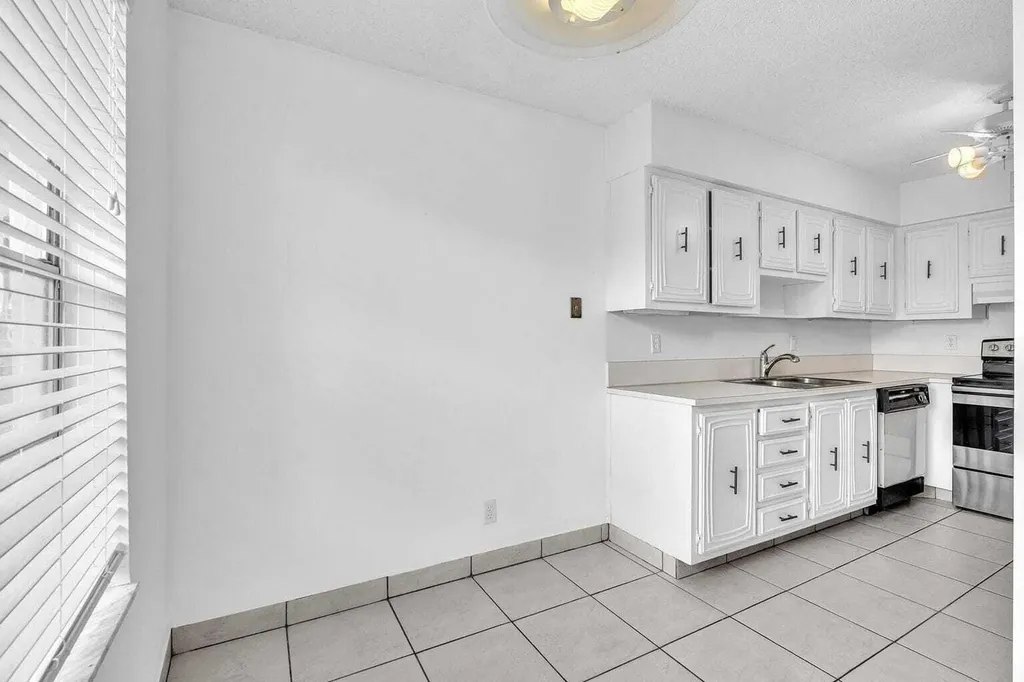 13721 Flora Place Delray Beach FL 33484