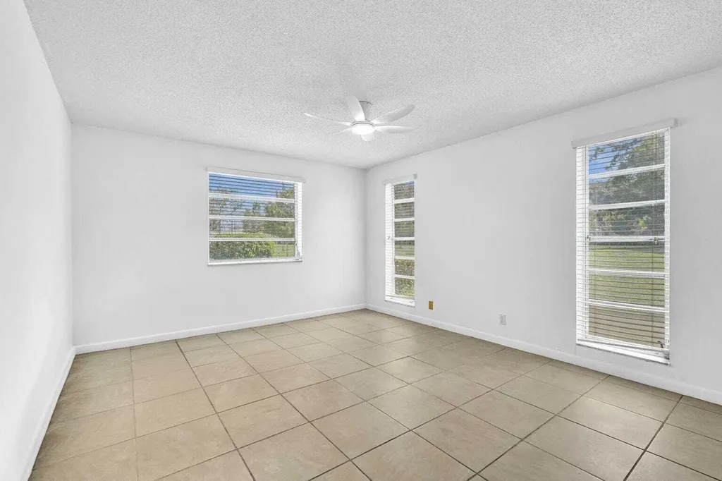 13721 Flora Place Delray Beach FL 33484