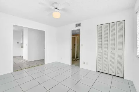 13721 Flora Place Delray Beach FL 33484