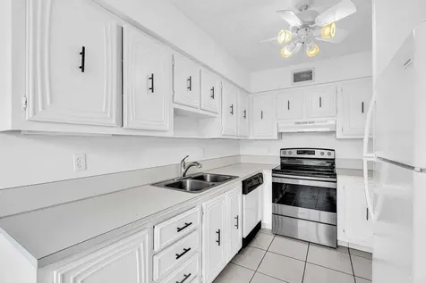 13721 Flora Place Delray Beach FL 33484