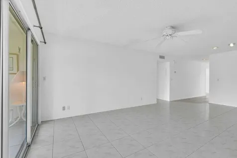 13721 Flora Place Delray Beach FL 33484