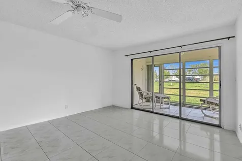 13721 Flora Place Delray Beach FL 33484