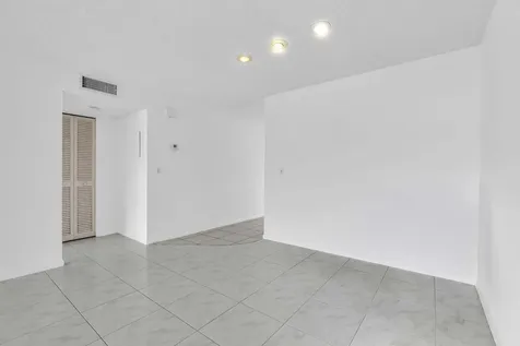 13721 Flora Place Delray Beach FL 33484
