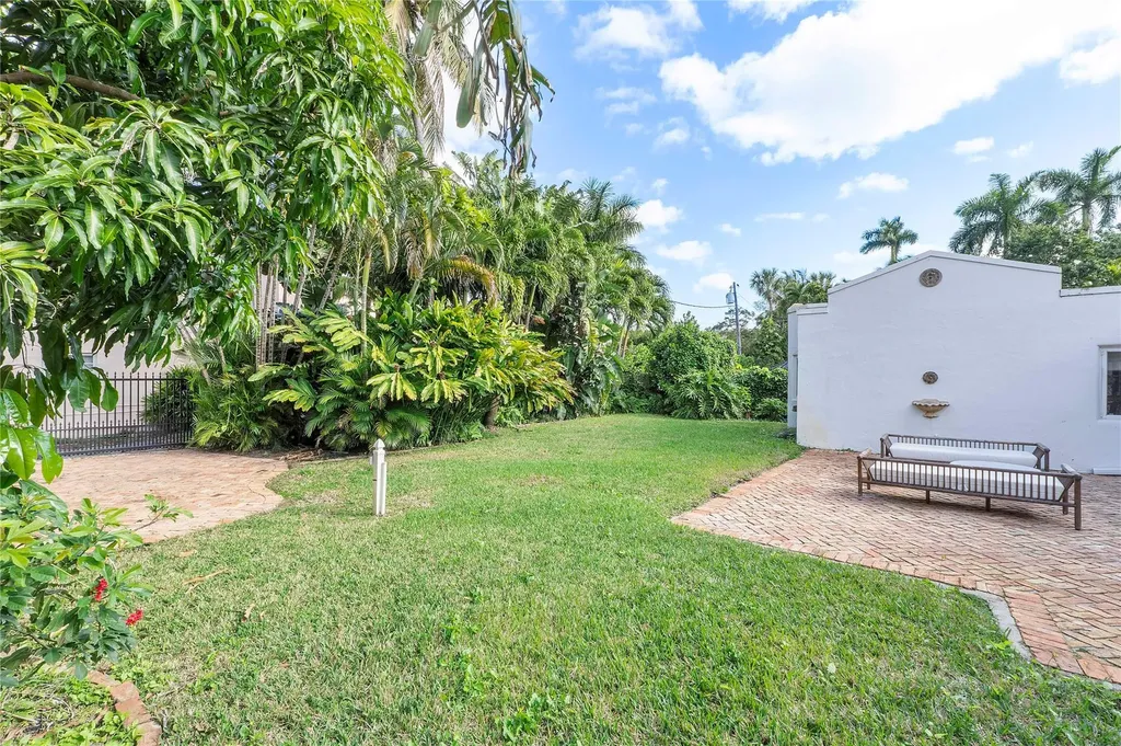 1615 SE 4th Street Fort Lauderdale FL 33301