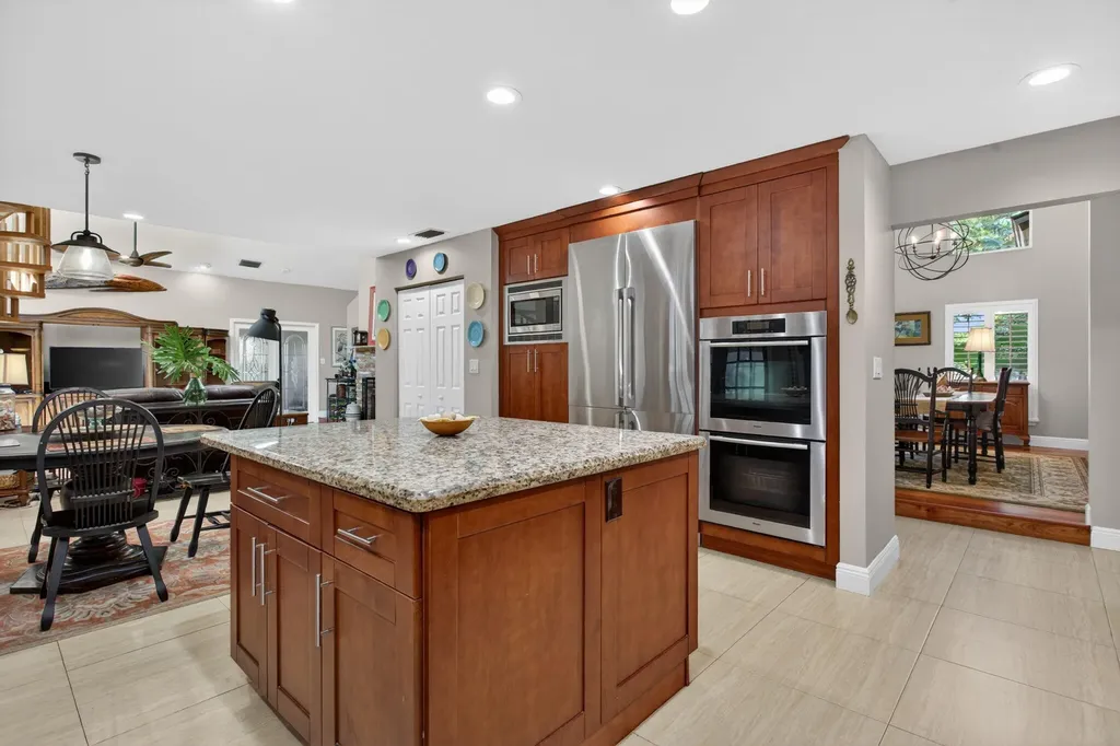 11244 NW 10th Manor Coral Springs FL 33071