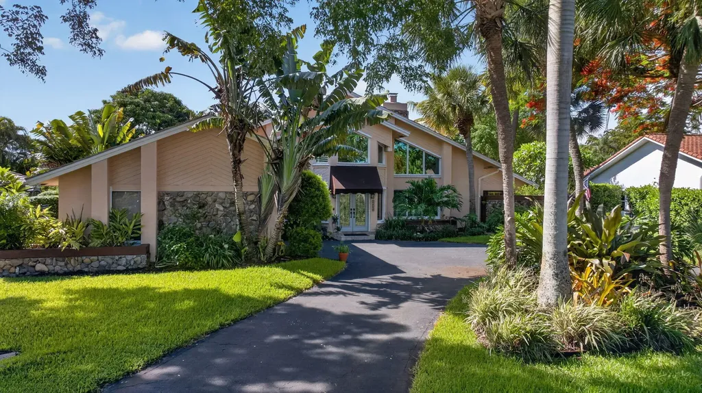 11244 NW 10th Manor Coral Springs FL 33071