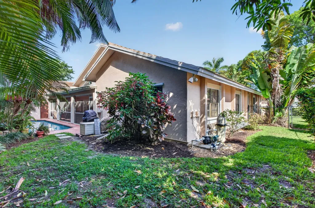 11244 NW 10th Manor Coral Springs FL 33071