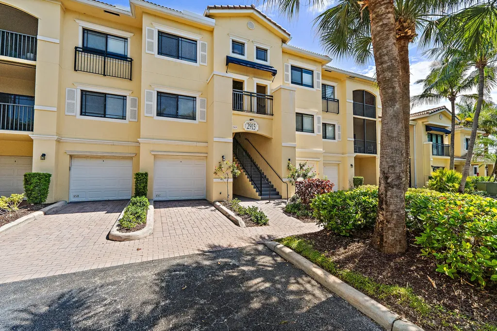 2915 Tuscany Court Palm Beach Gardens FL 33410