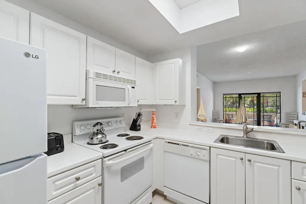 2915 Tuscany Court Palm Beach Gardens FL 33410