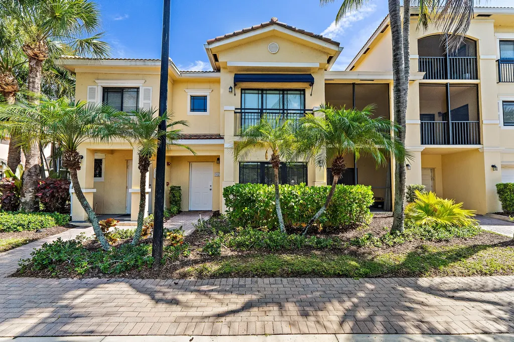 2915 Tuscany Court Palm Beach Gardens FL 33410