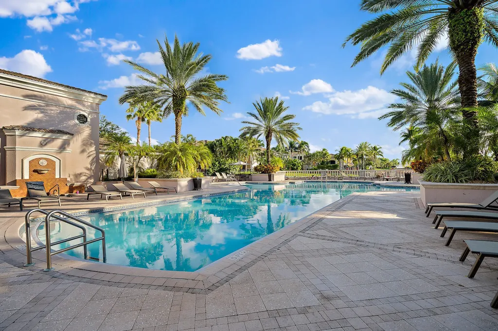 2915 Tuscany Court Palm Beach Gardens FL 33410