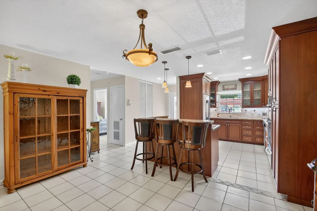 300 Cape Cod Circle Lake Worth FL 33467