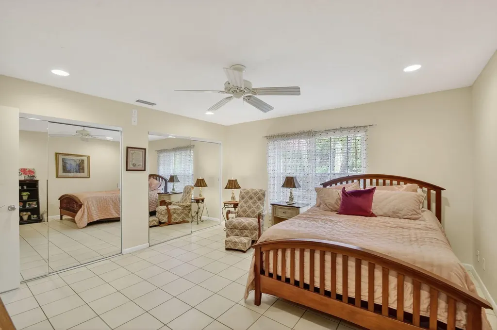 300 Cape Cod Circle Lake Worth FL 33467