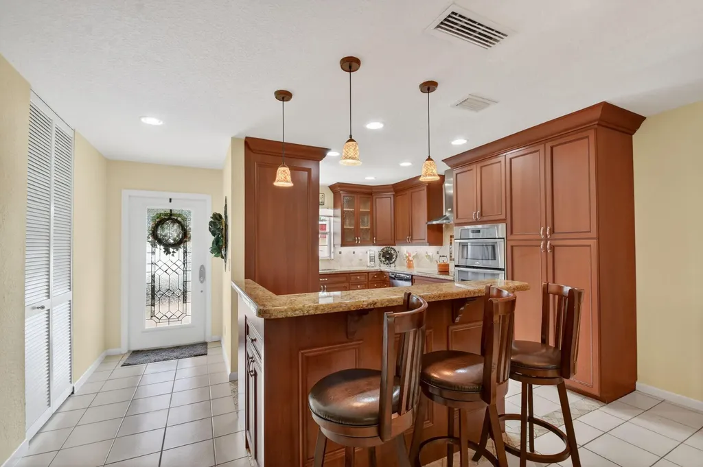 300 Cape Cod Circle Lake Worth FL 33467