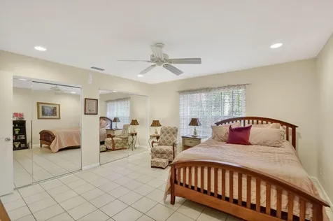 300 Cape Cod Circle Lake Worth FL 33467