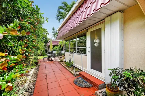 300 Cape Cod Circle Lake Worth FL 33467