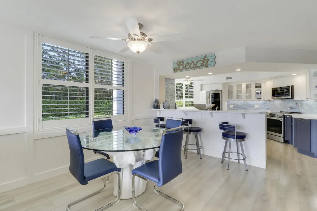 515 Bay Colony Drive N Juno Beach FL 33408