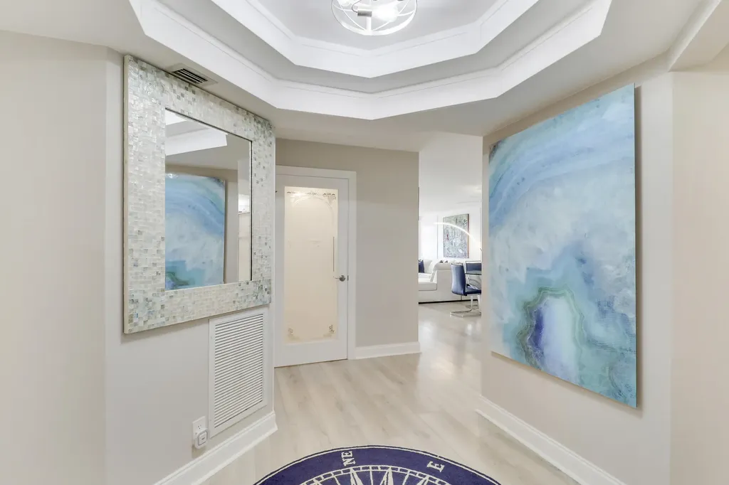 515 Bay Colony Drive N Juno Beach FL 33408