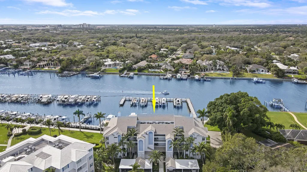 515 Bay Colony Drive N Juno Beach FL 33408