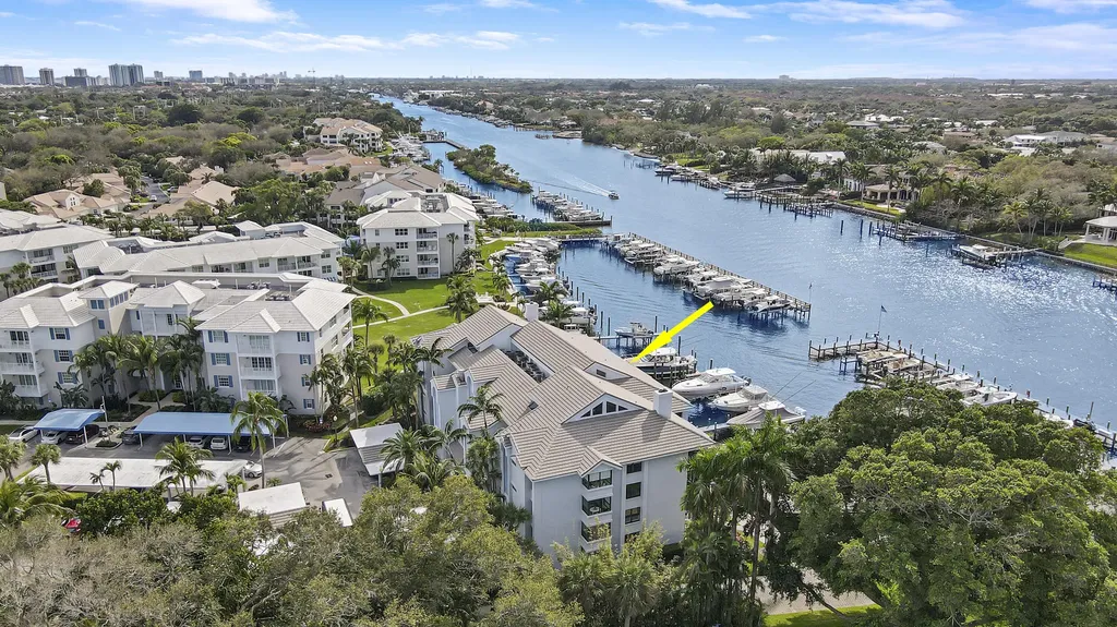 515 Bay Colony Drive N Juno Beach FL 33408