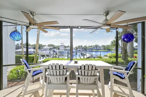 515 Bay Colony Drive N Juno Beach FL 33408