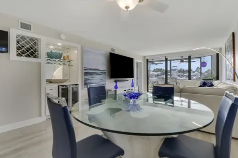 515 Bay Colony Drive N Juno Beach FL 33408