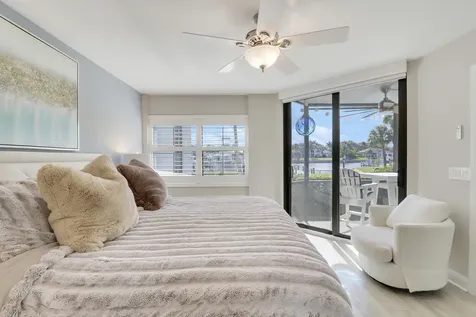 515 Bay Colony Drive N Juno Beach FL 33408