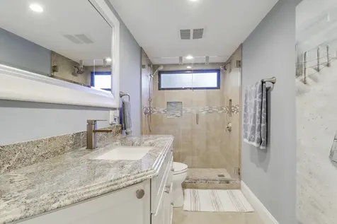 515 Bay Colony Drive N Juno Beach FL 33408
