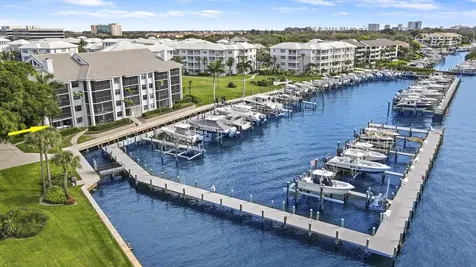 515 Bay Colony Drive N Juno Beach FL 33408