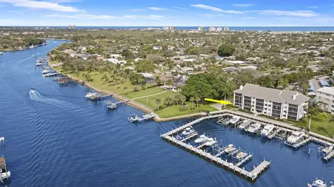 515 Bay Colony Drive N Juno Beach FL 33408