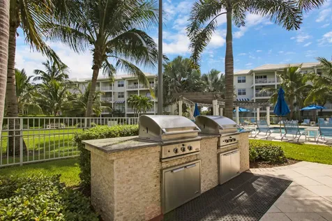 515 Bay Colony Drive N Juno Beach FL 33408