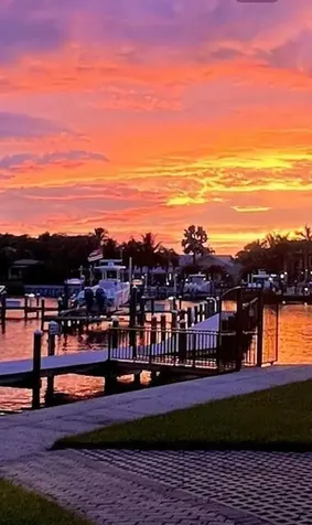 515 Bay Colony Drive N Juno Beach FL 33408
