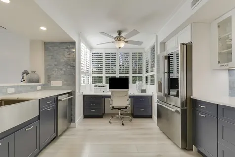515 Bay Colony Drive N Juno Beach FL 33408
