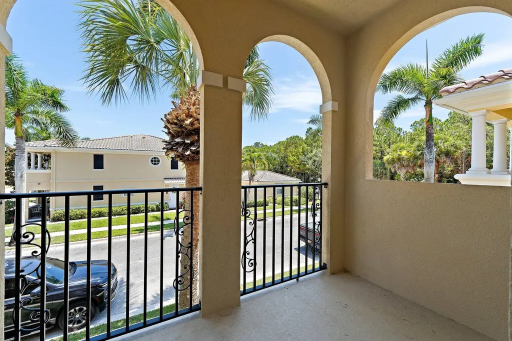 4526 Illicium Drive Palm Beach Gardens FL 33418