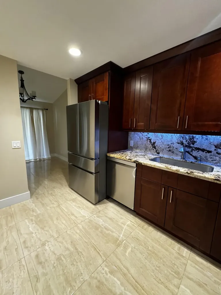 5520 Coach House Circle Boca Raton FL 33486