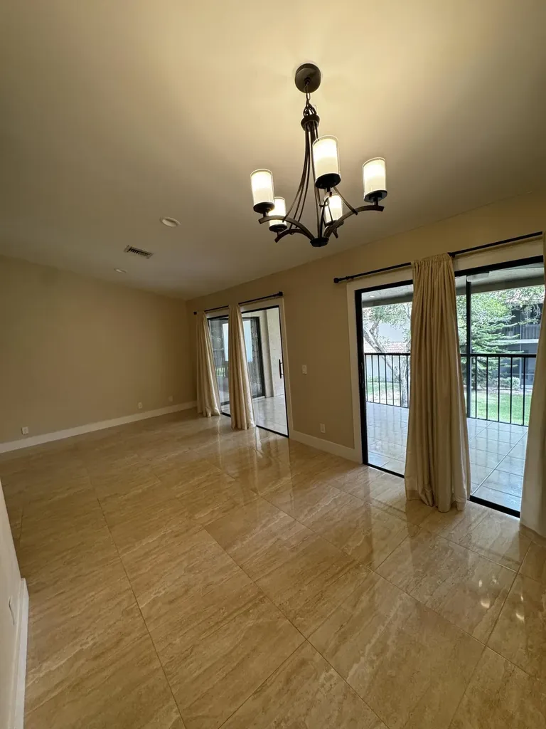 5520 Coach House Circle Boca Raton FL 33486