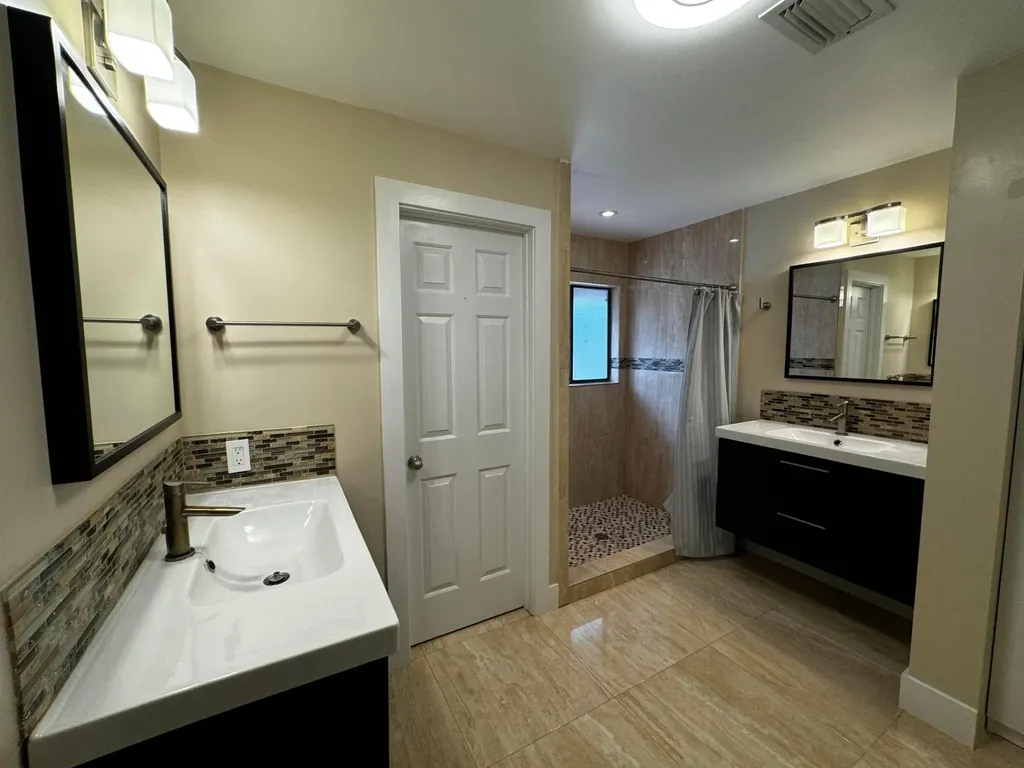 5520 Coach House Circle Boca Raton FL 33486
