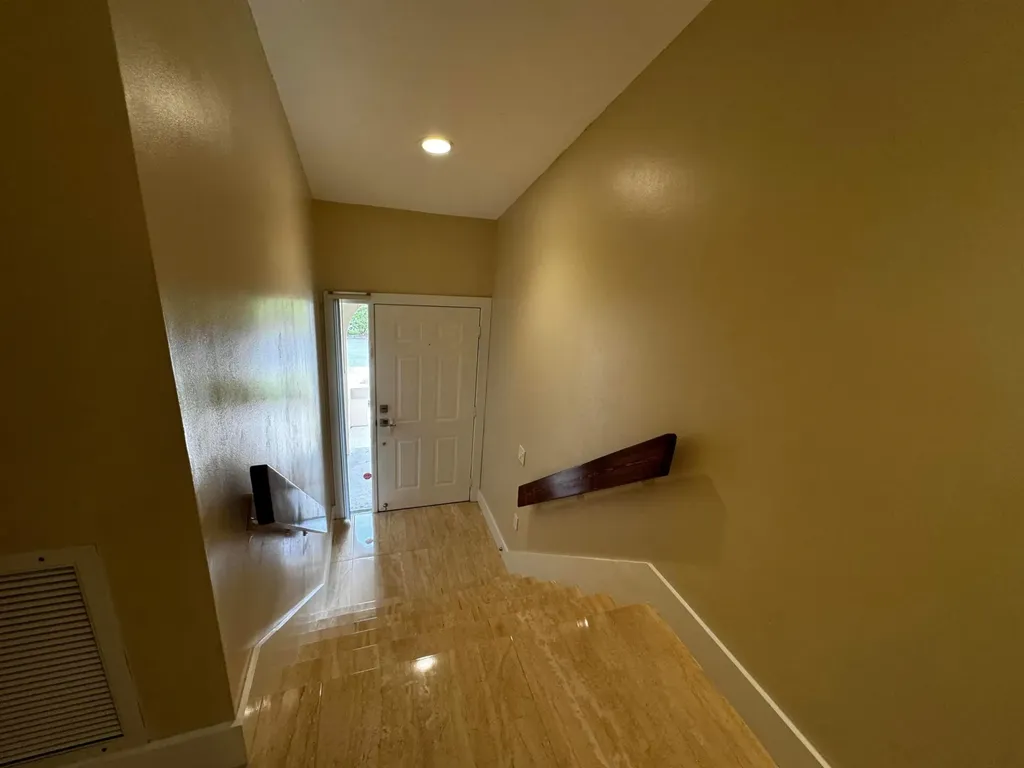 5520 Coach House Circle Boca Raton FL 33486