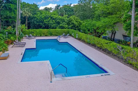 5520 Coach House Circle Boca Raton FL 33486