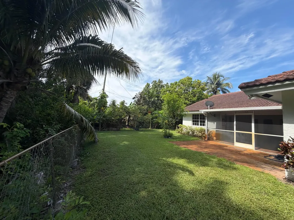 1770 Emilio Lane Palm Springs FL 33406