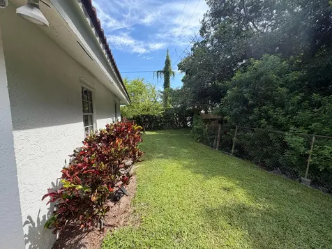 1770 Emilio Lane Palm Springs FL 33406
