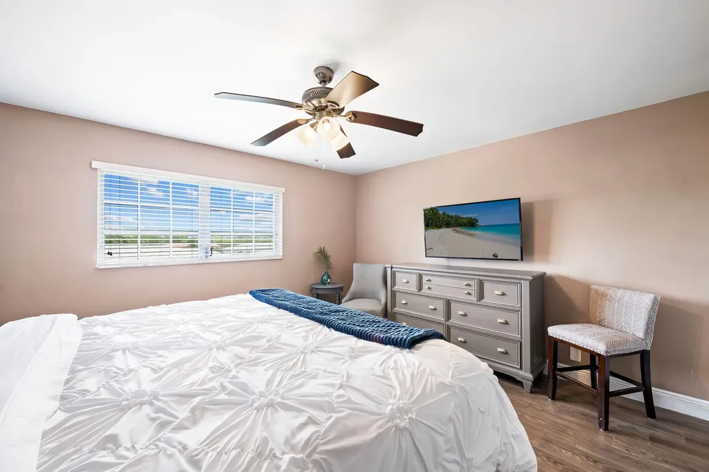 3535 Brokenwoods Drive Coral Springs FL 33065