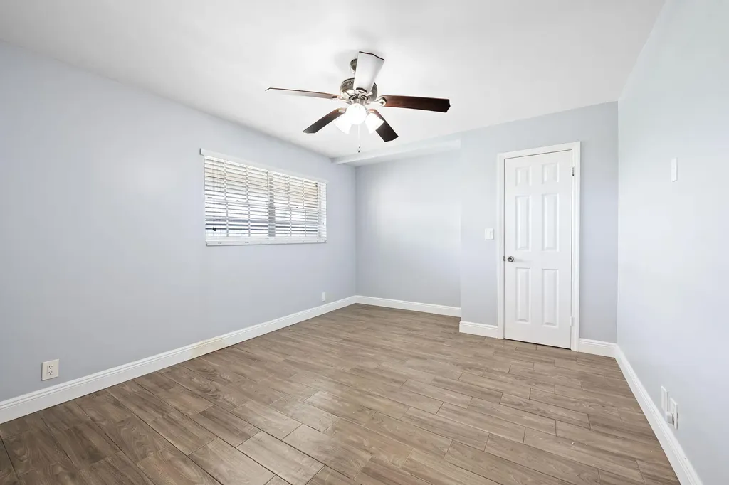 3535 Brokenwoods Drive Coral Springs FL 33065