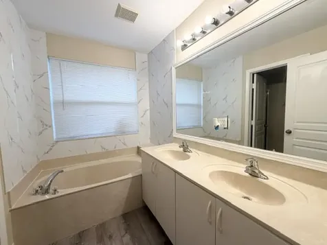 5487 Queenship Court Greenacres FL 33463