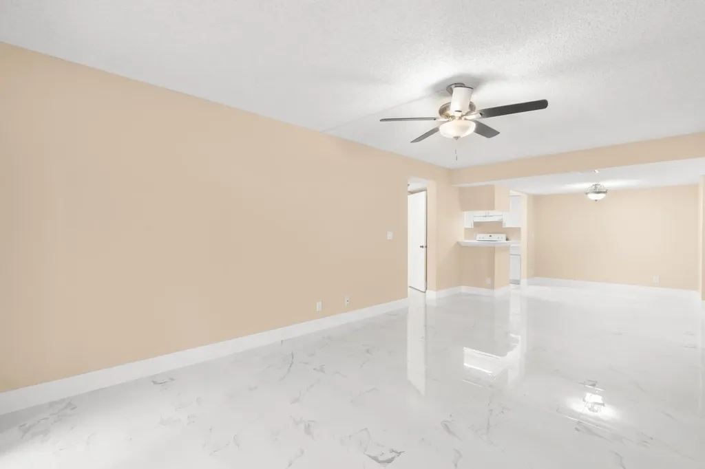 9855 Westview Drive Coral Springs FL 33076