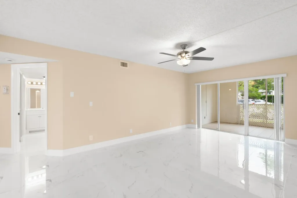 9855 Westview Drive Coral Springs FL 33076